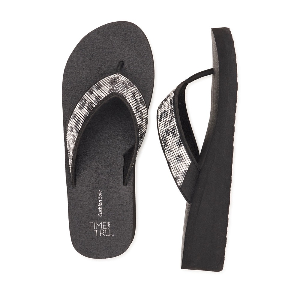 NWT Time and Tru Women’s Embellished Wedge Flip Flops